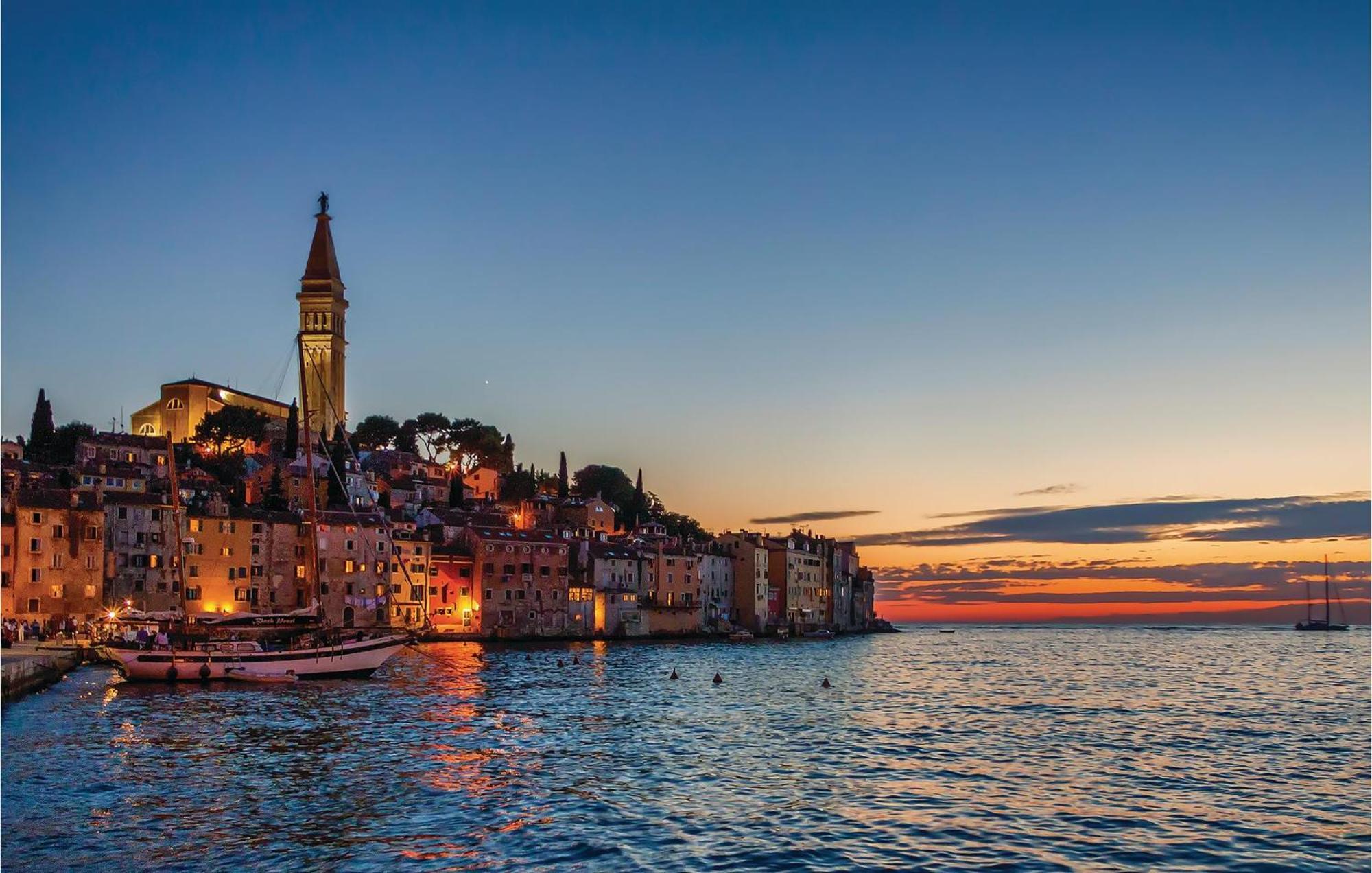 Holiday home 2 Bedroom Lovely In Rovinj