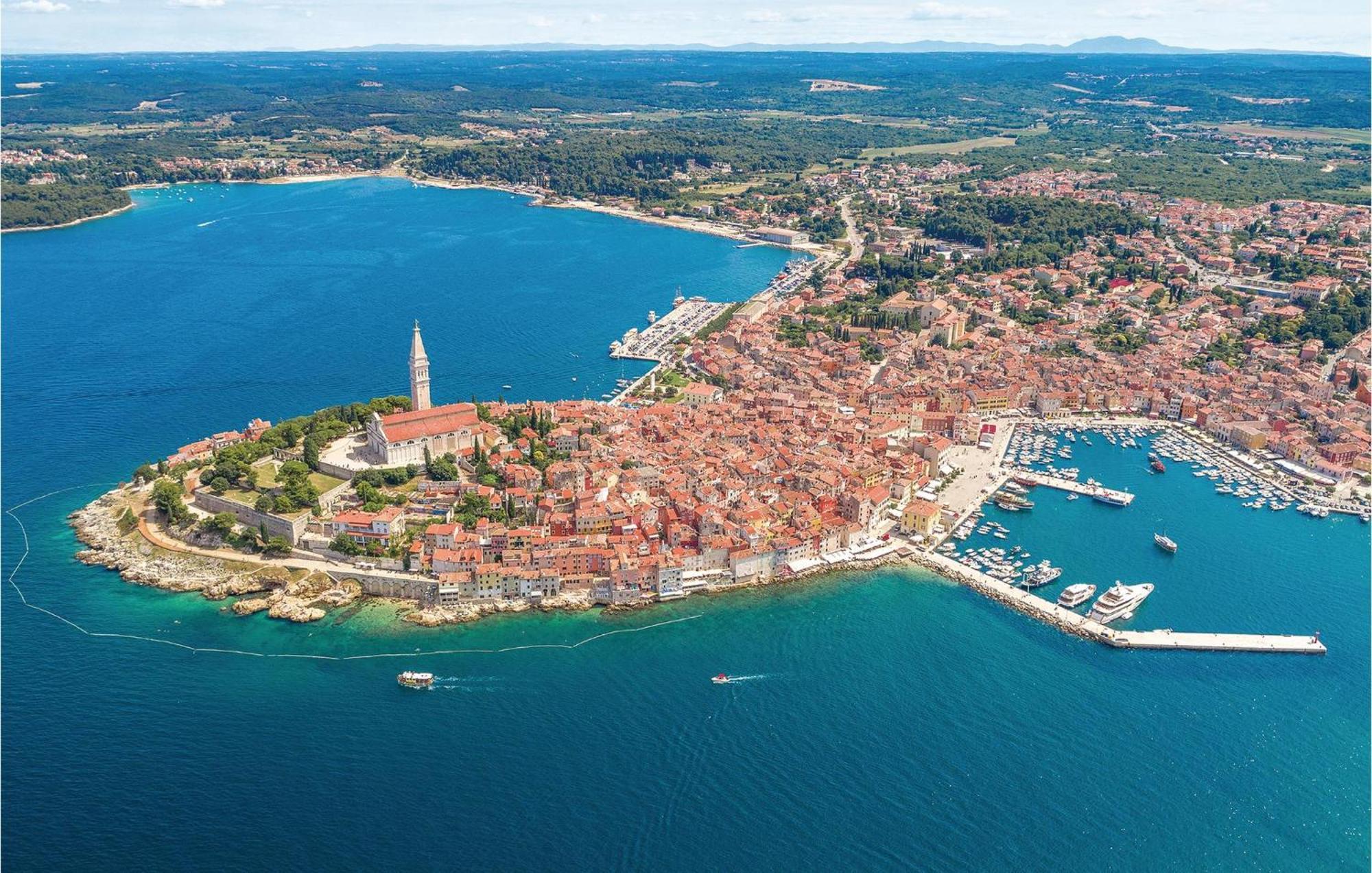 2 Bedroom Lovely In * Rovinj